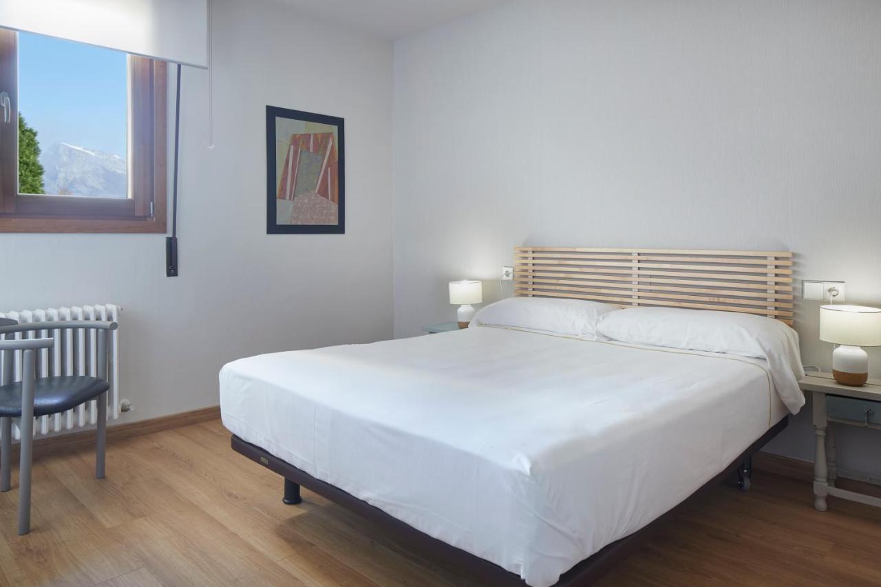 Hostal Rural Aritzalko Echarri-Aranaz Bagian luar foto