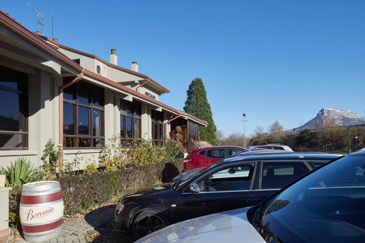 Hostal Rural Aritzalko Echarri-Aranaz Bagian luar foto